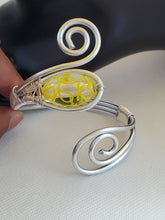 Load image into Gallery viewer, Lemon Drop Swirl Cuff Bracelet